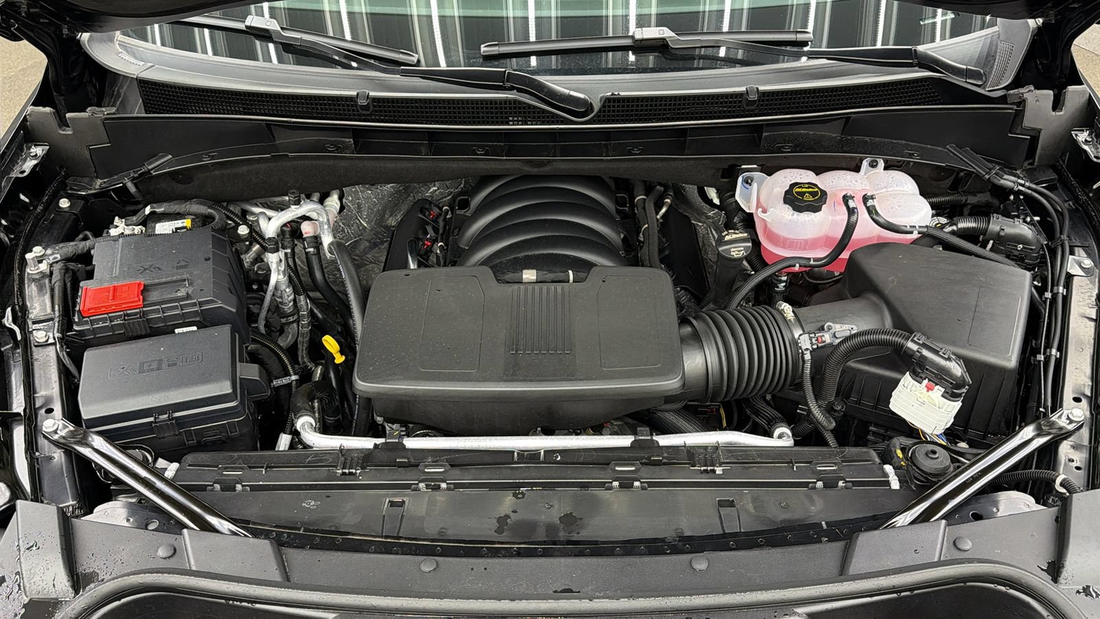 Used 2026 GMC Yukon AT4 Ultimate w/ LPO, Floor Liner Package AWD/4WD image 15