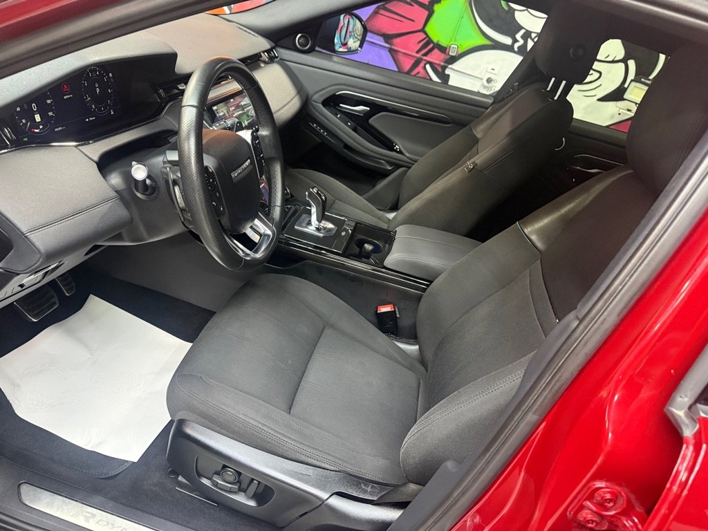 Used 2020 Land Rover Range Rover Evoque R-Dynamic SE image 12