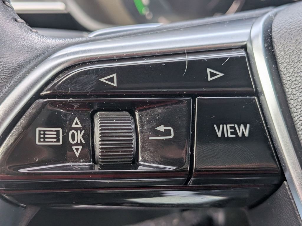 Used 2019 Audi e-tron Prestige w/ Prestige Package AWD/4WD image 21