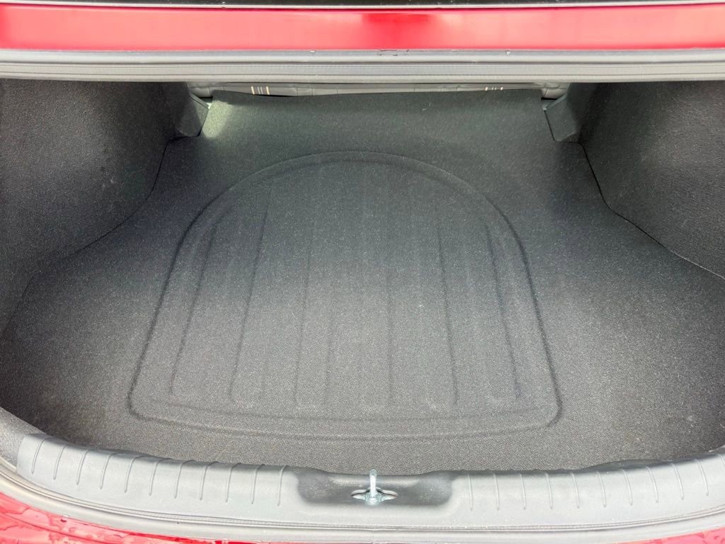 Used 2025 Hyundai Elantra Sport FWD image 39