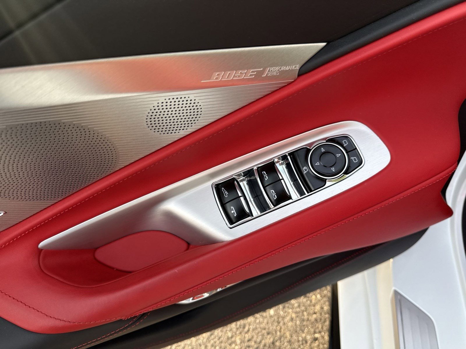 Used 2022 Chevrolet Corvette Stingray Premium Conv w/ Z51 Performance Package RWD image 15