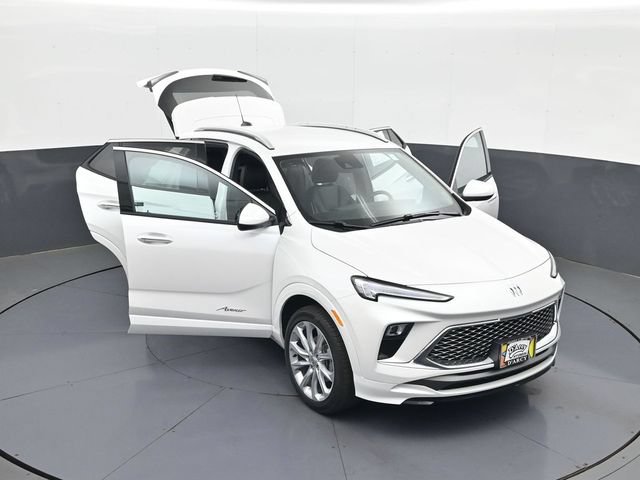 Used 2024 Buick Encore GX Avenir w/ Avenir Convenience Package AWD/4WD image 29