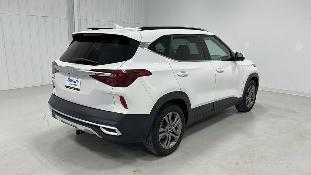 Used 2023 Kia Seltos S w/ Navigation Package image 5