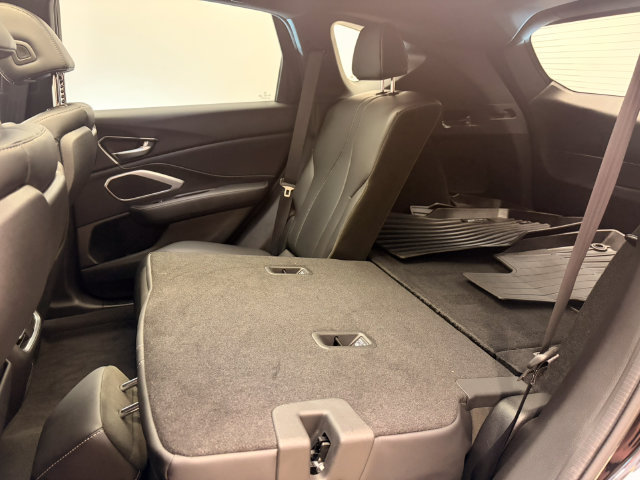 Certified 2025 Acura RDX SH-AWD image 17