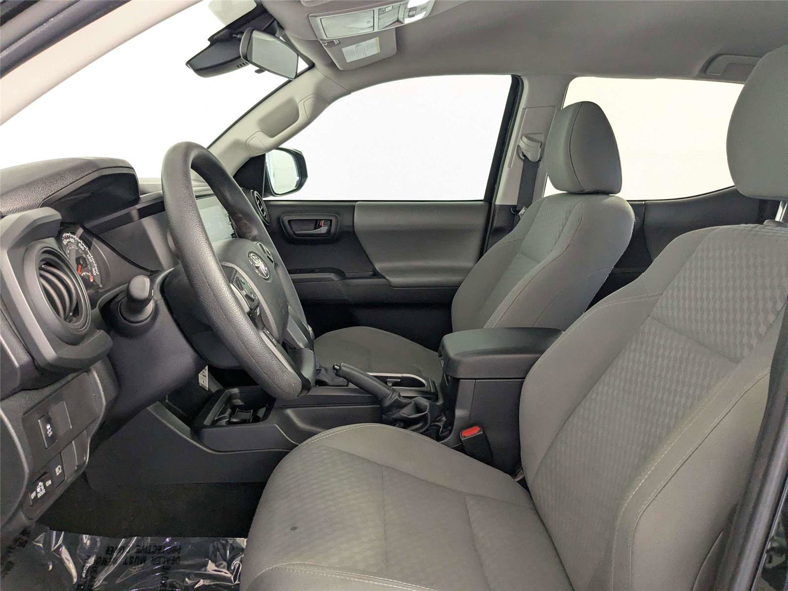 Used 2022 Toyota Tacoma SR RWD image 9