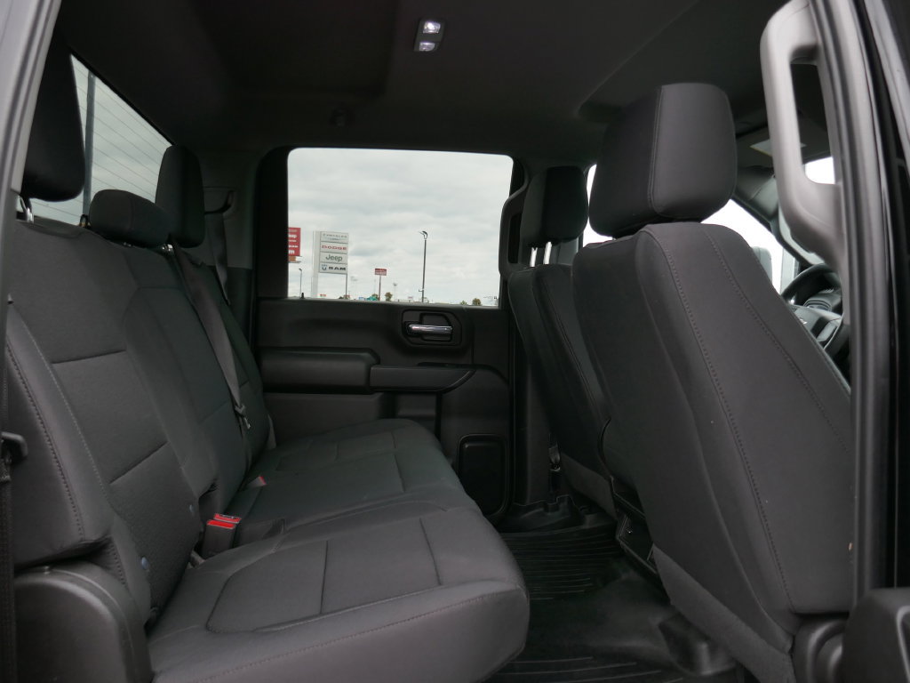 Certified 2022 Chevrolet Silverado 2500 Custom w/ Custom Convenience Package AWD/4WD image 16