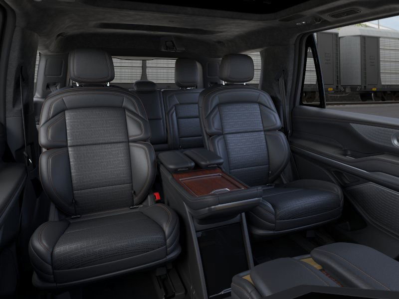 New 2026 Lincoln Navigator Black Label AWD/4WD image 11
