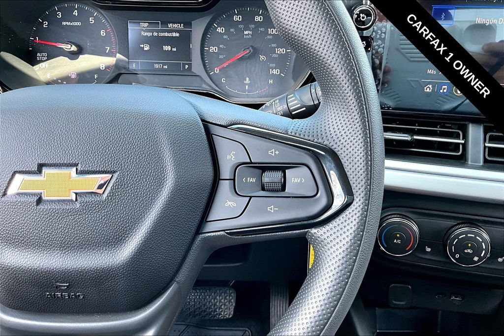 Used 2026 Chevrolet Trax LS w/ LS Convenience Package FWD image 13
