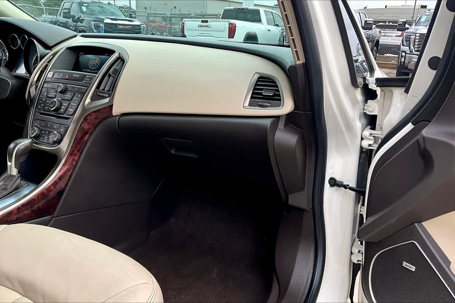 Used 2015 Buick Verano Leather w/ Experience Buick Package FWD image 19