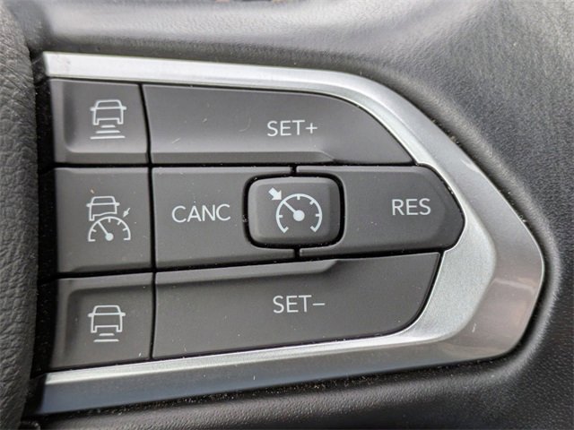 Used 2022 Jeep Compass Limited image 28