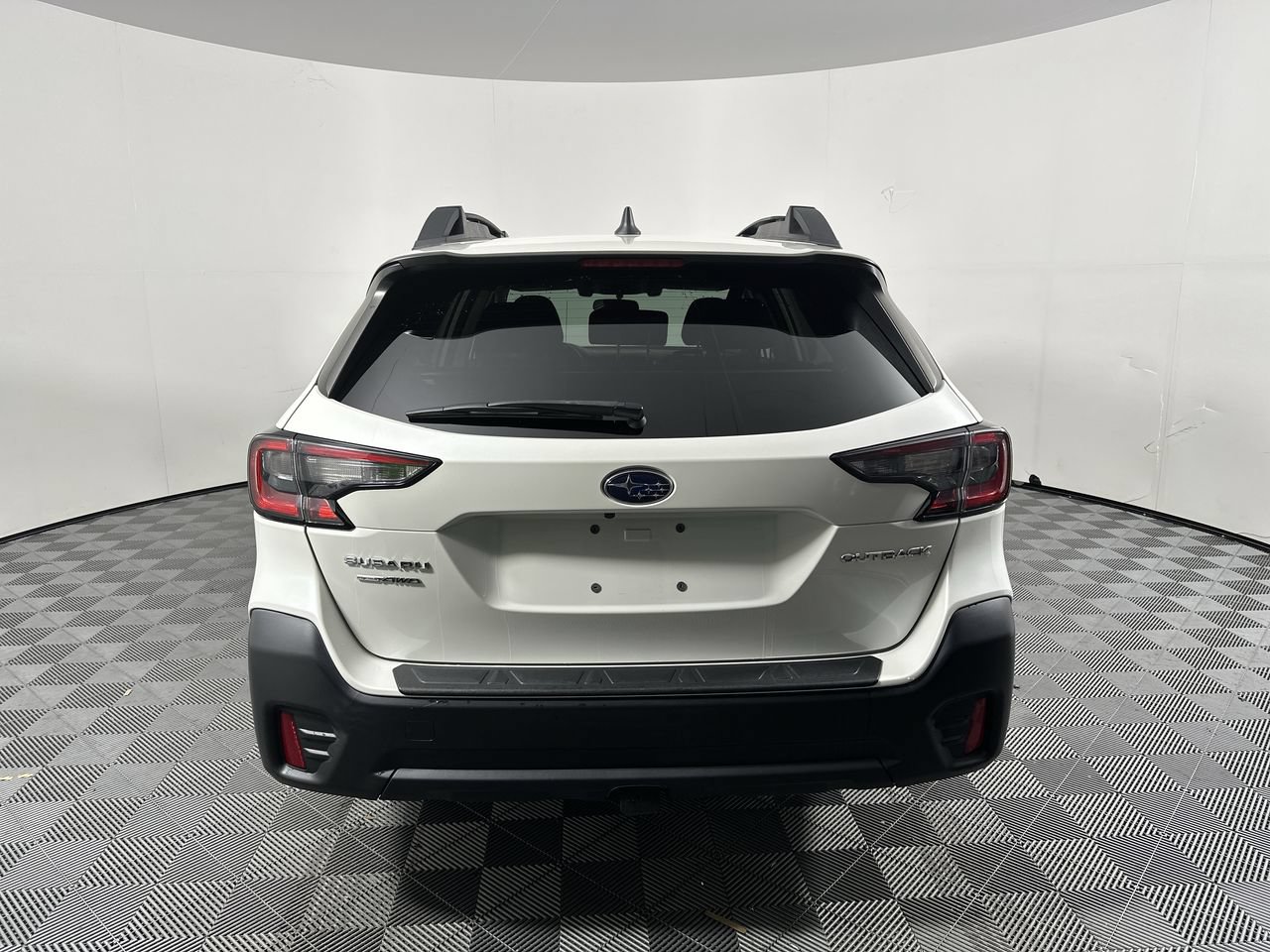 Used 2022 Subaru Outback Premium AWD/4WD image 4