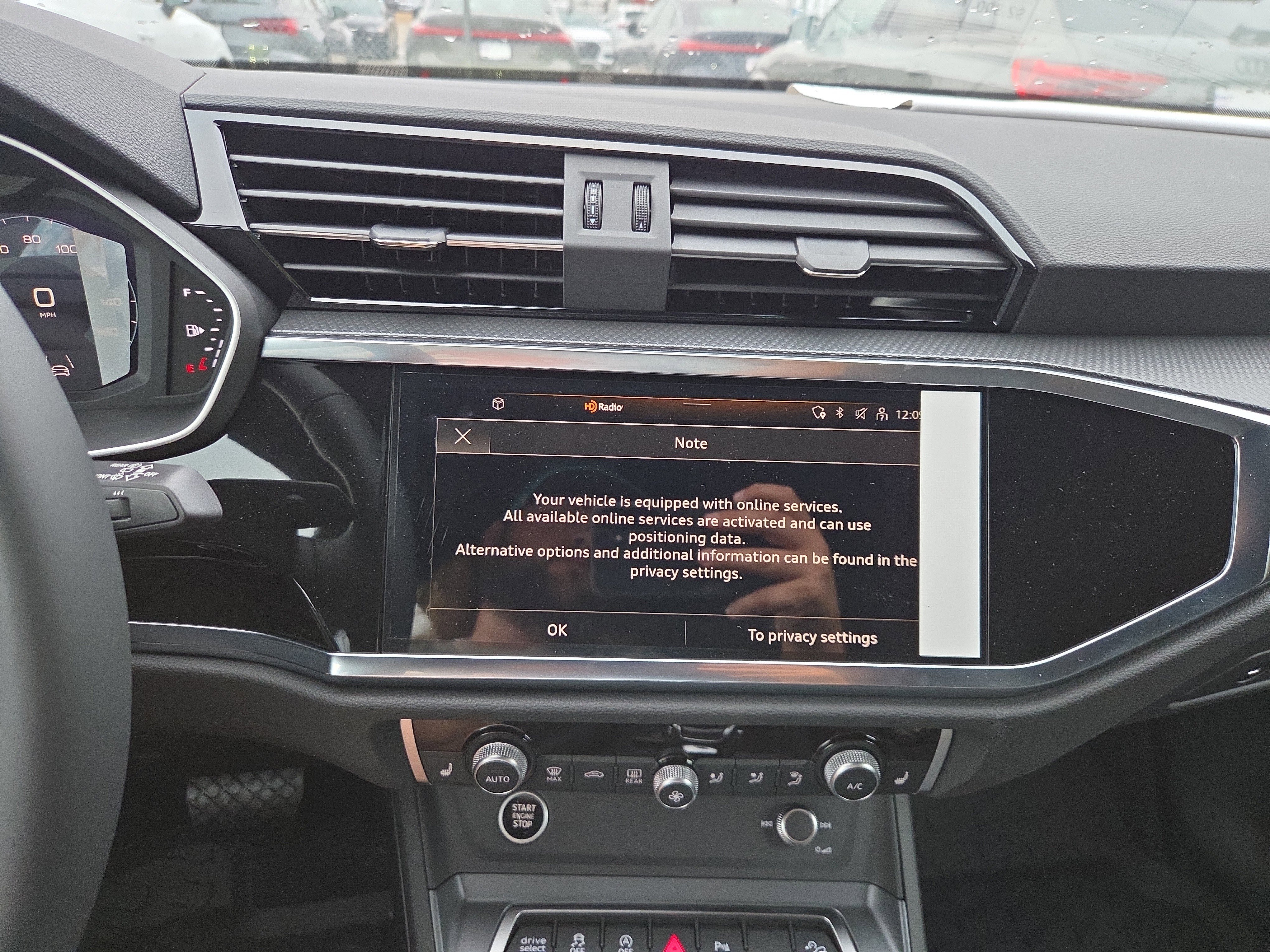 New 2025 Audi Q3 2.0T Premium image 11