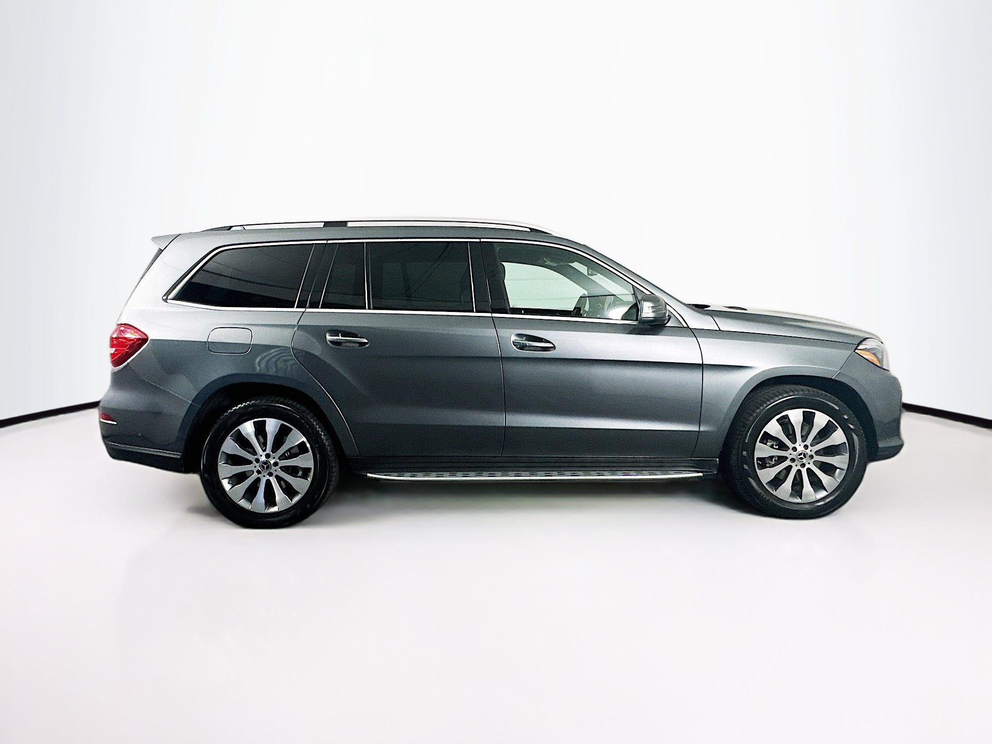 Used 2019 Mercedes-Benz GLS 450 4MATIC image 10