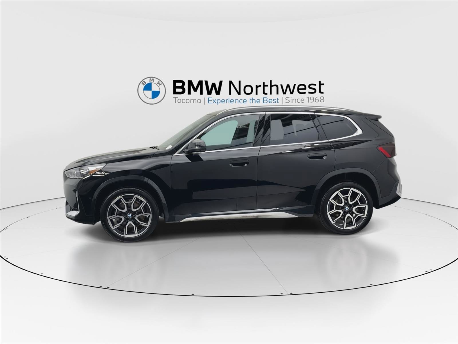 Used 2025 BMW X1 xDrive28i w/ Technology Package AWD/4WD image 10