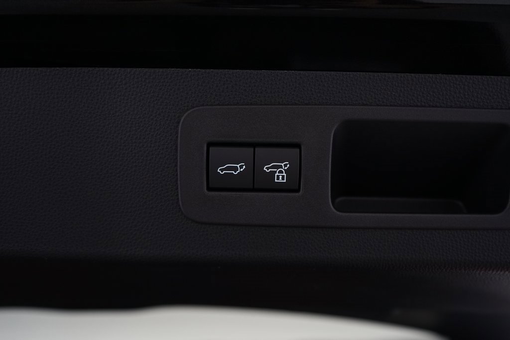 Used 2026 Lexus LX 600 4WD w/ Luxury Package image 39