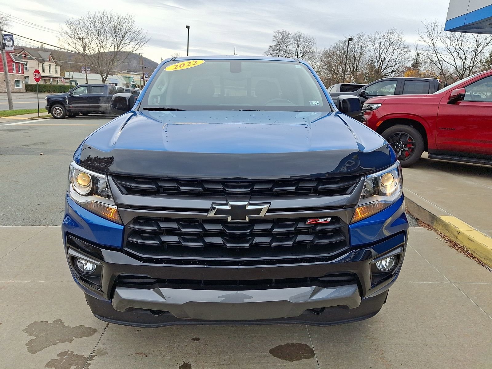 Used 2022 Chevrolet Colorado Z71 image 2