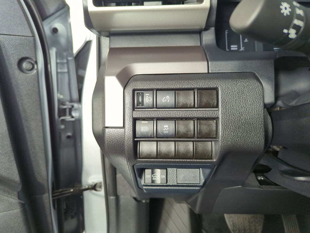 Used 2025 Toyota Tacoma SR5 image 20