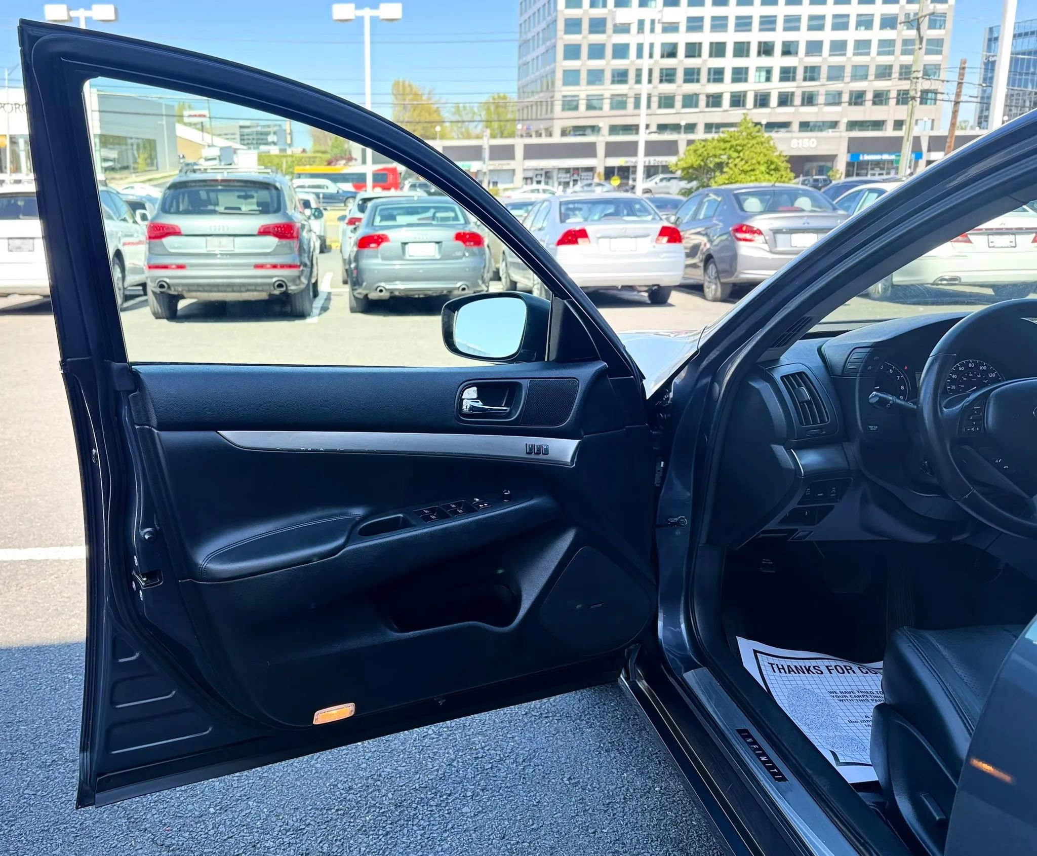 Used 2011 INFINITI G37 x Sedan w/ Premium Pkg image 9