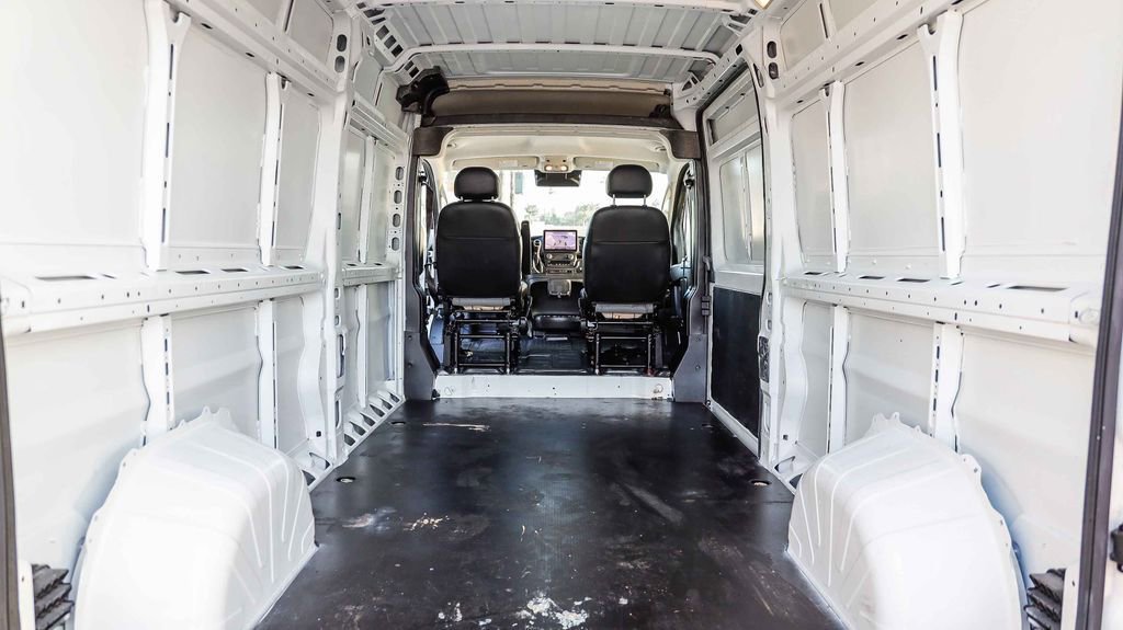 Used 2023 RAM ProMaster 2500 w/ Premium Convenience Group (B) FWD image 29