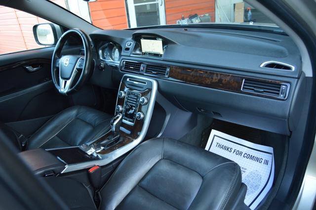 Used 2016 Volvo XC70 T5 Premier w/ Proximity Package FWD image 15