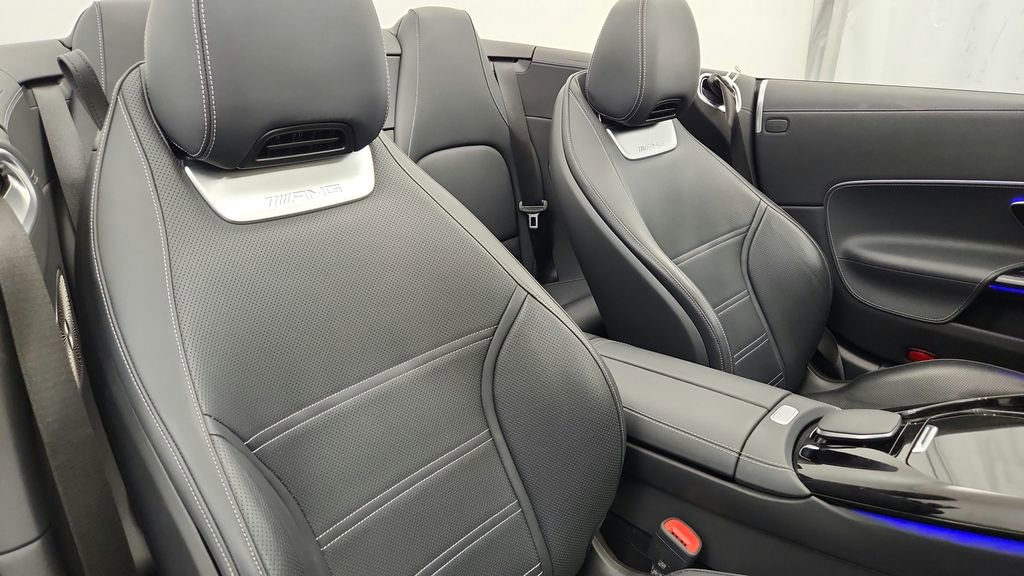 Used 2023 Mercedes-Benz SL 63 AMG 4MATIC image 41