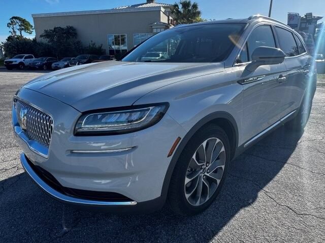 Used 2022 Lincoln Nautilus Reserve AWD/4WD image 1