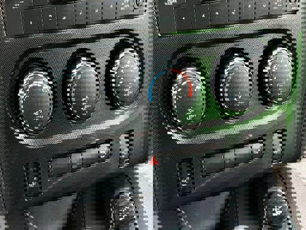 Used 2009 Dodge Challenger R/T image 28