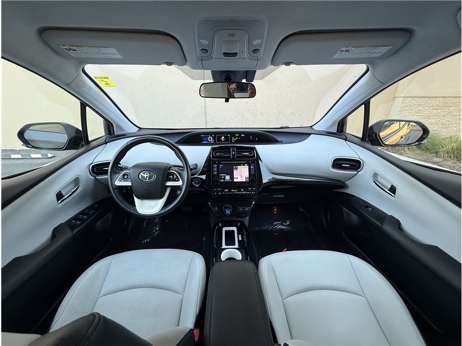 Used 2016 Toyota Prius Three Touring FWD image 18