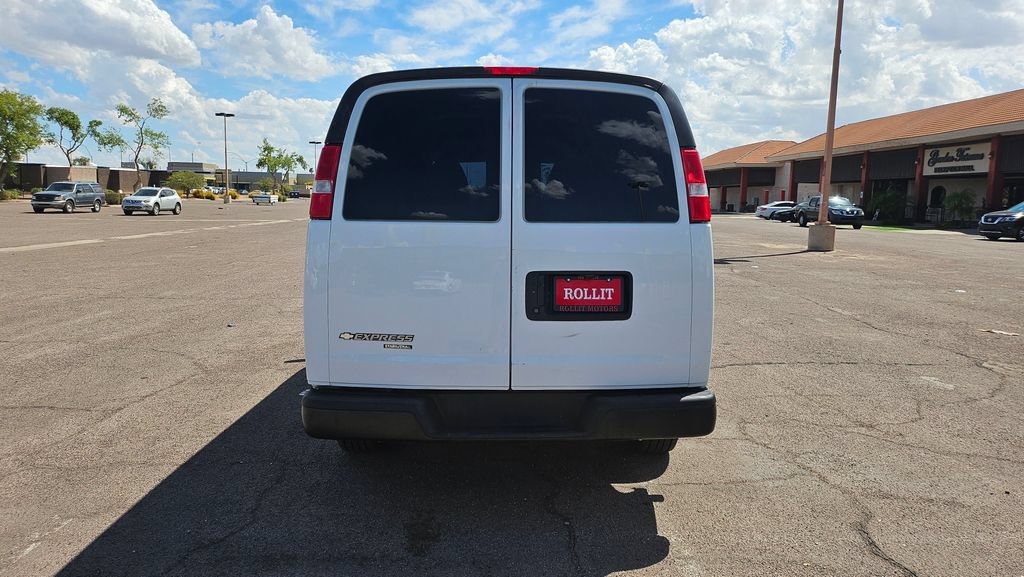 Used 2014 Chevrolet Express 1500 RWD image 10