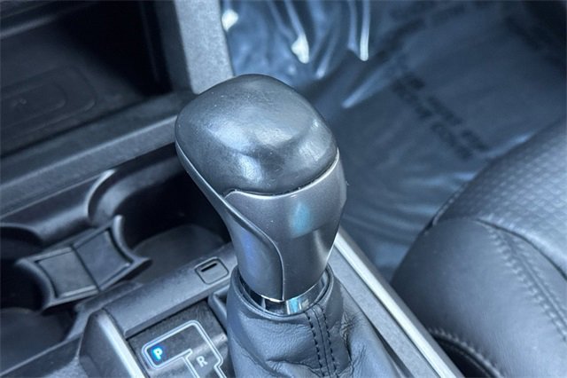 Used 2022 Toyota Tacoma Limited image 34