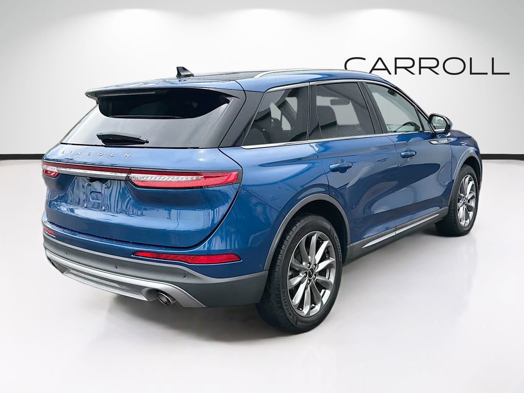 Used 2020 Lincoln Corsair AWD image 3