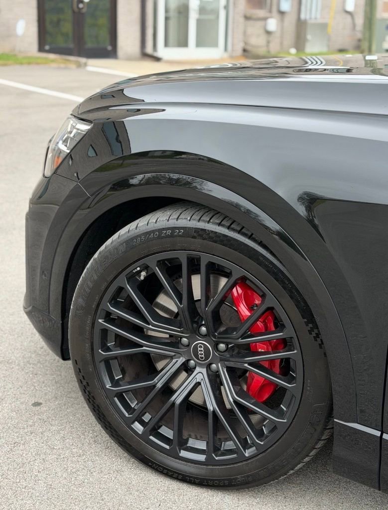 Used 2024 Audi SQ8 Prestige w/ Prestige Package image 9