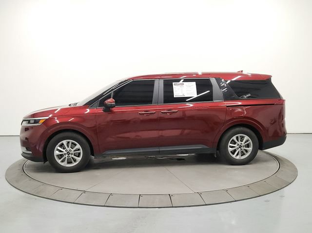 Used 2023 Kia Carnival LX FWD image 4