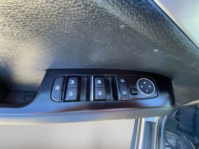 Used 2023 Kia Soul LX w/ LX Technology Package image 17