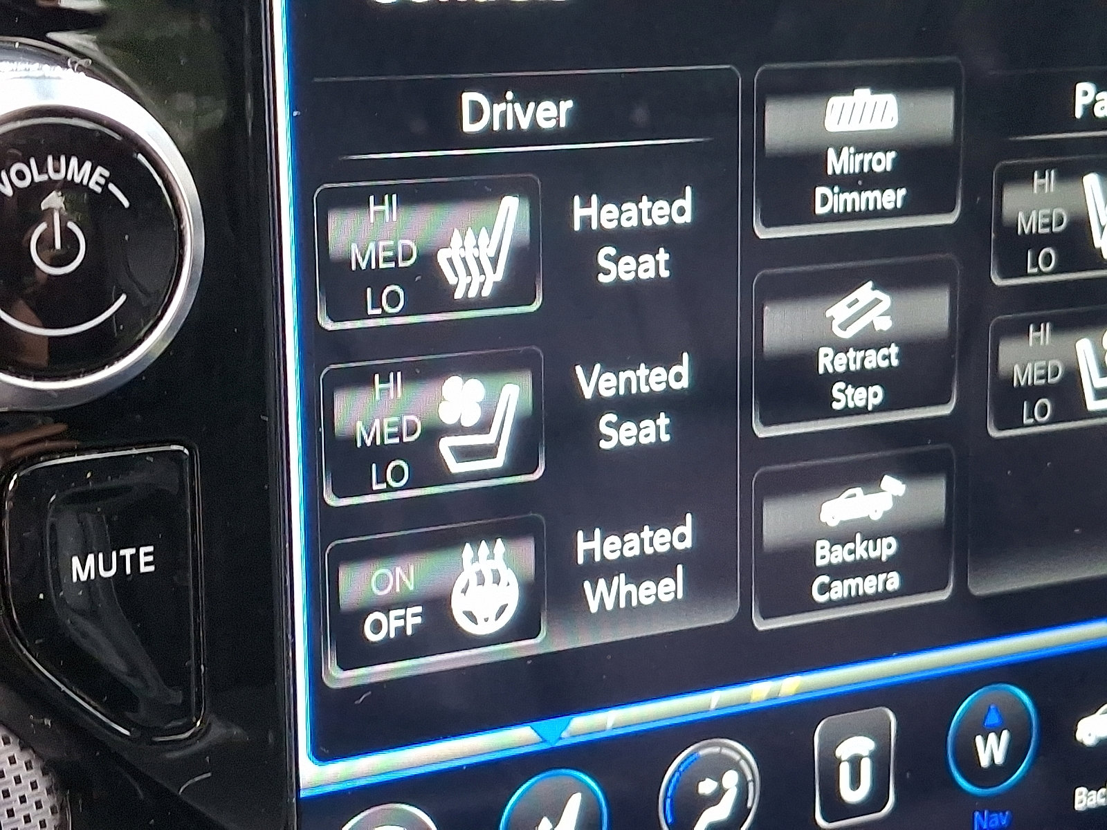 Certified 2021 RAM 1500 Limited image 25