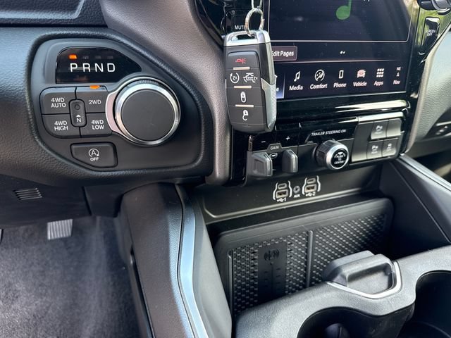 New 2026 RAM 1500 Big Horn AWD/4WD image 16
