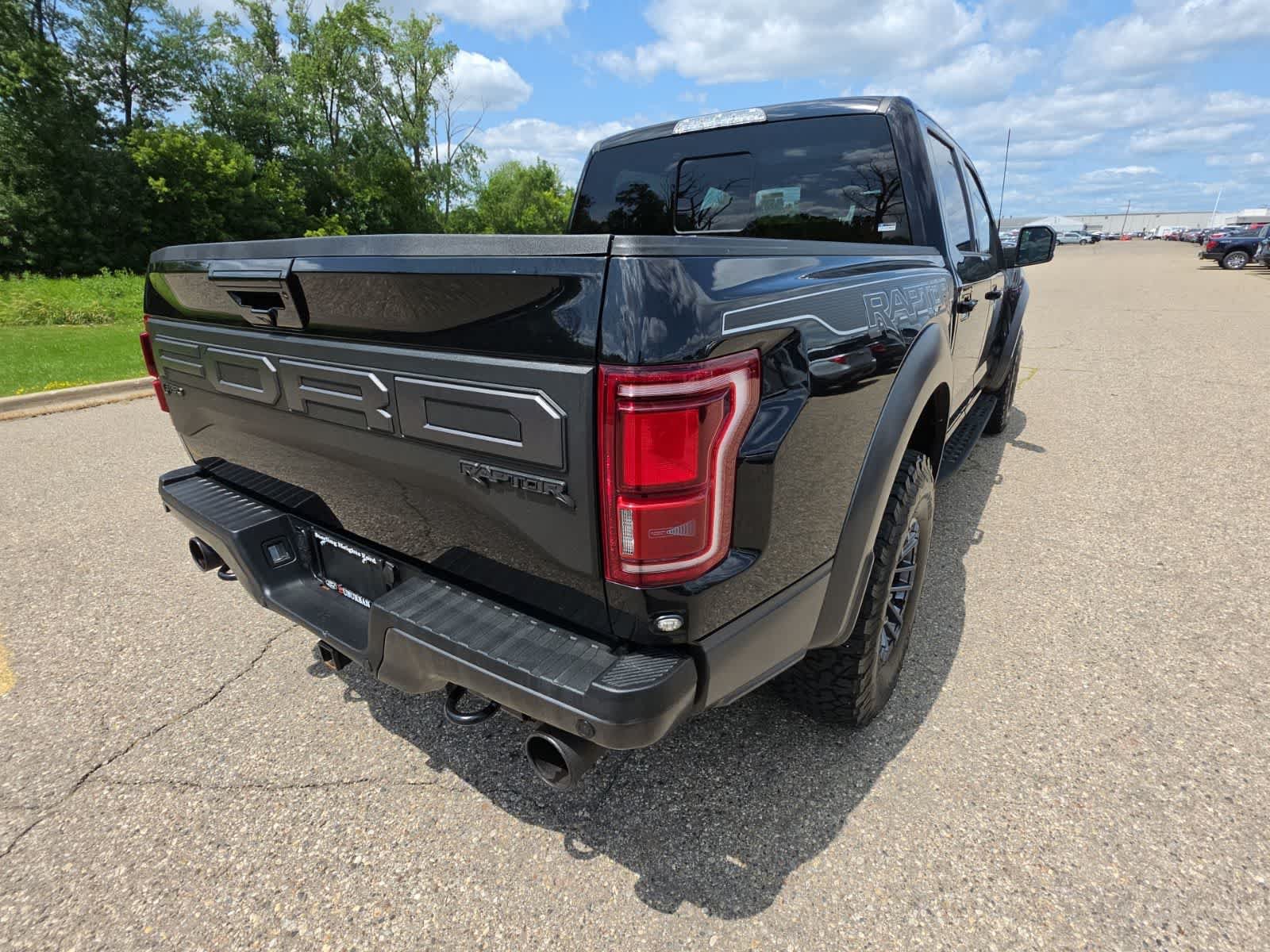 Used 2019 Ford F150 Raptor w/ Equipment Group 802A Luxury AWD/4WD image 8
