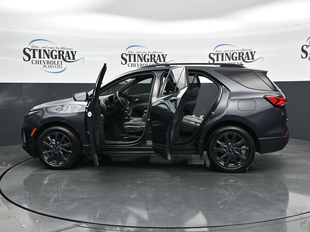 Used 2022 Chevrolet Equinox RS w/ RS Leather Package FWD image 37