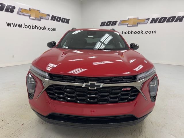 New 2026 Chevrolet Trax RS image 2