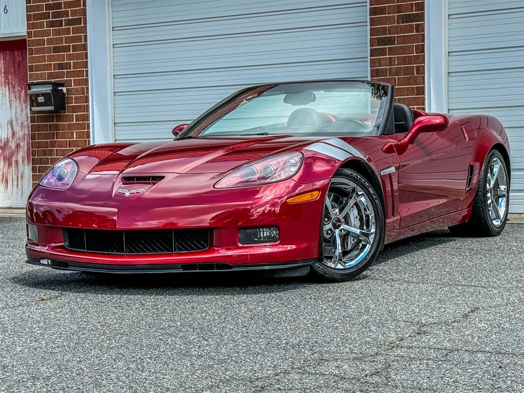 Used 2010 Chevrolet Corvette Grand Sport w/ Preferred Equipment Group RWD image 11