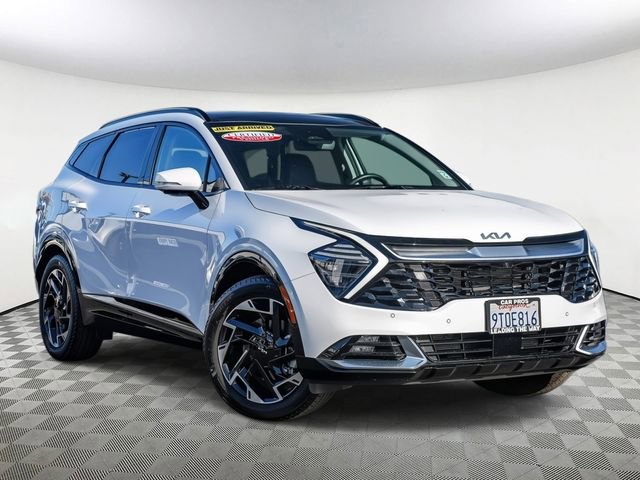 Used 2025 Kia Sportage SX image 2