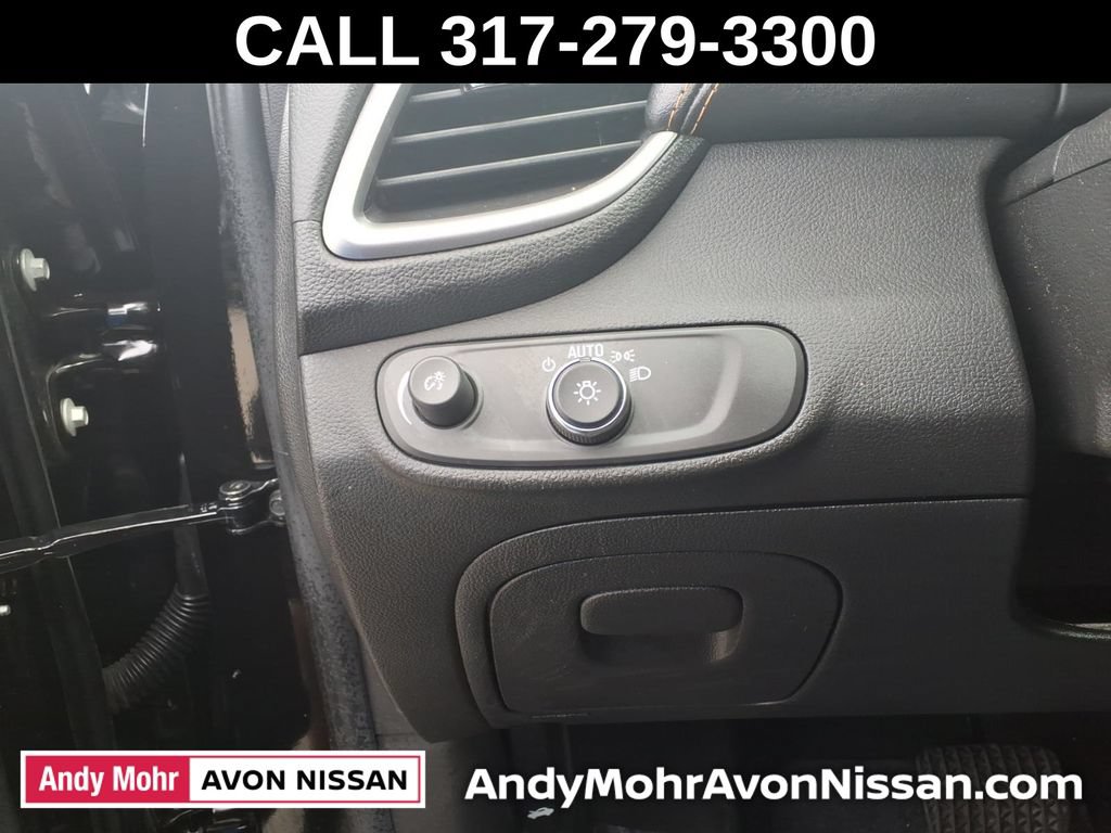Used 2022 Chevrolet Trax LS w/ Tint and Cruise Package AWD/4WD image 18