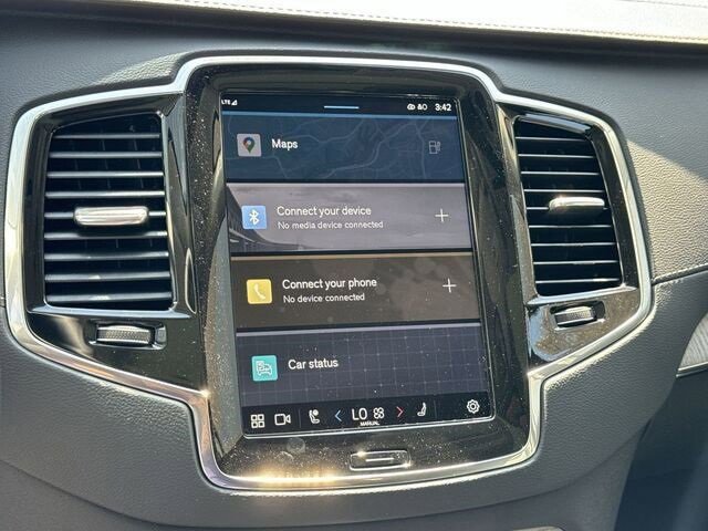 New 2024 Volvo XC90 T8 Ultimate w/ Protection Package Premier image 13