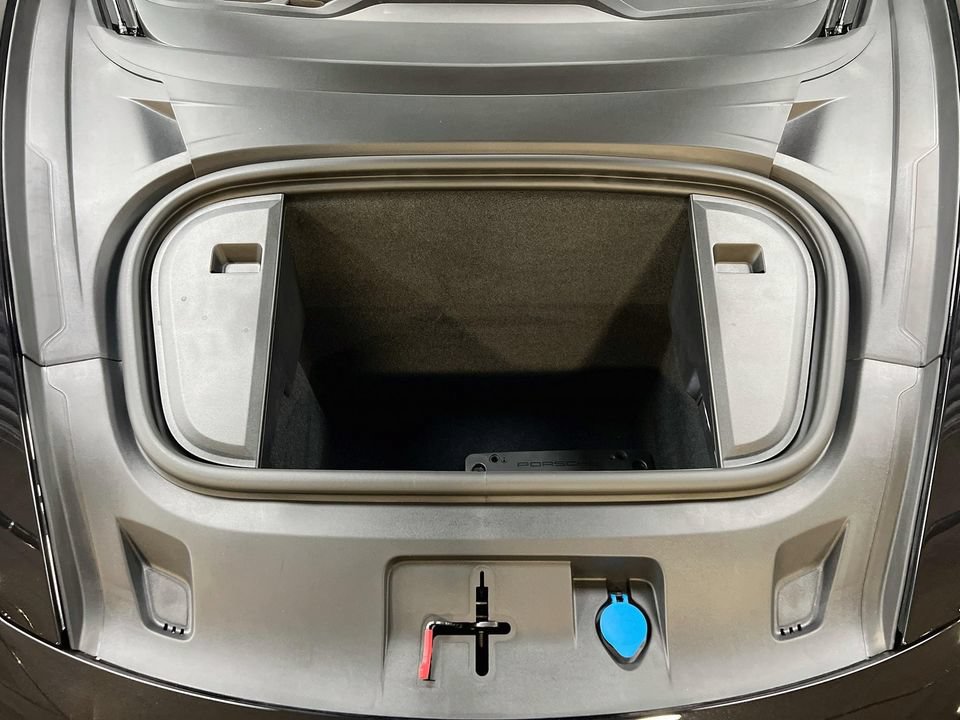 New 2026 Porsche Taycan RWD image 32