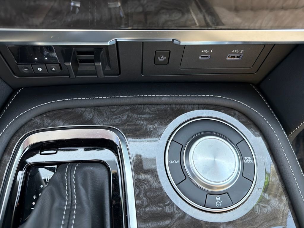 Certified 2024 Nissan Armada Platinum w/ Cargo Package image 31