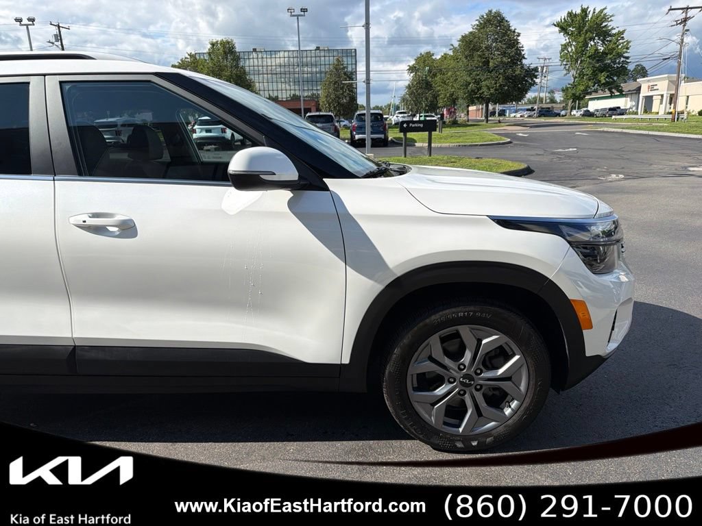 Used 2024 Kia Seltos S AWD/4WD image 6