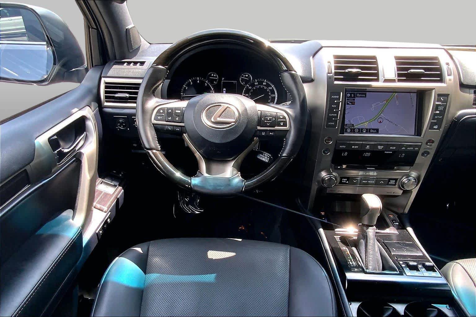 Used 2021 Lexus GX 460 Premium w/ Premium Package AWD/4WD image 6