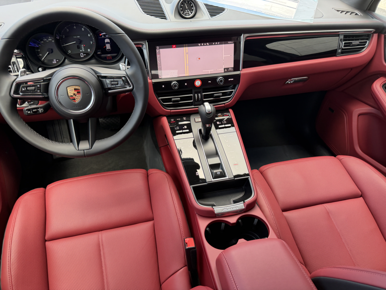 New 2026 Porsche Macan AWD/4WD image 14