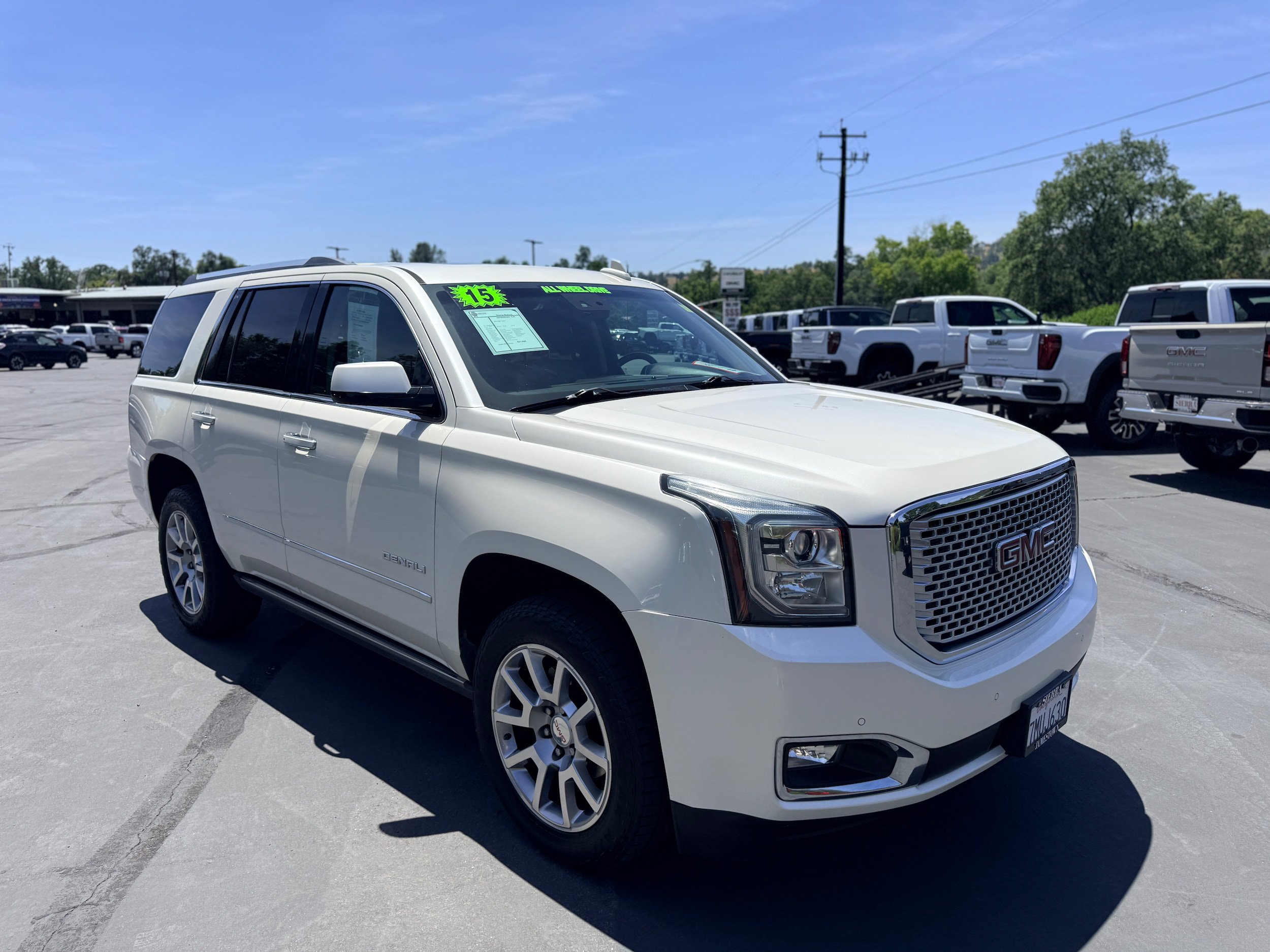 Used 2015 GMC Yukon Denali w/ Open Road Package AWD/4WD image 4