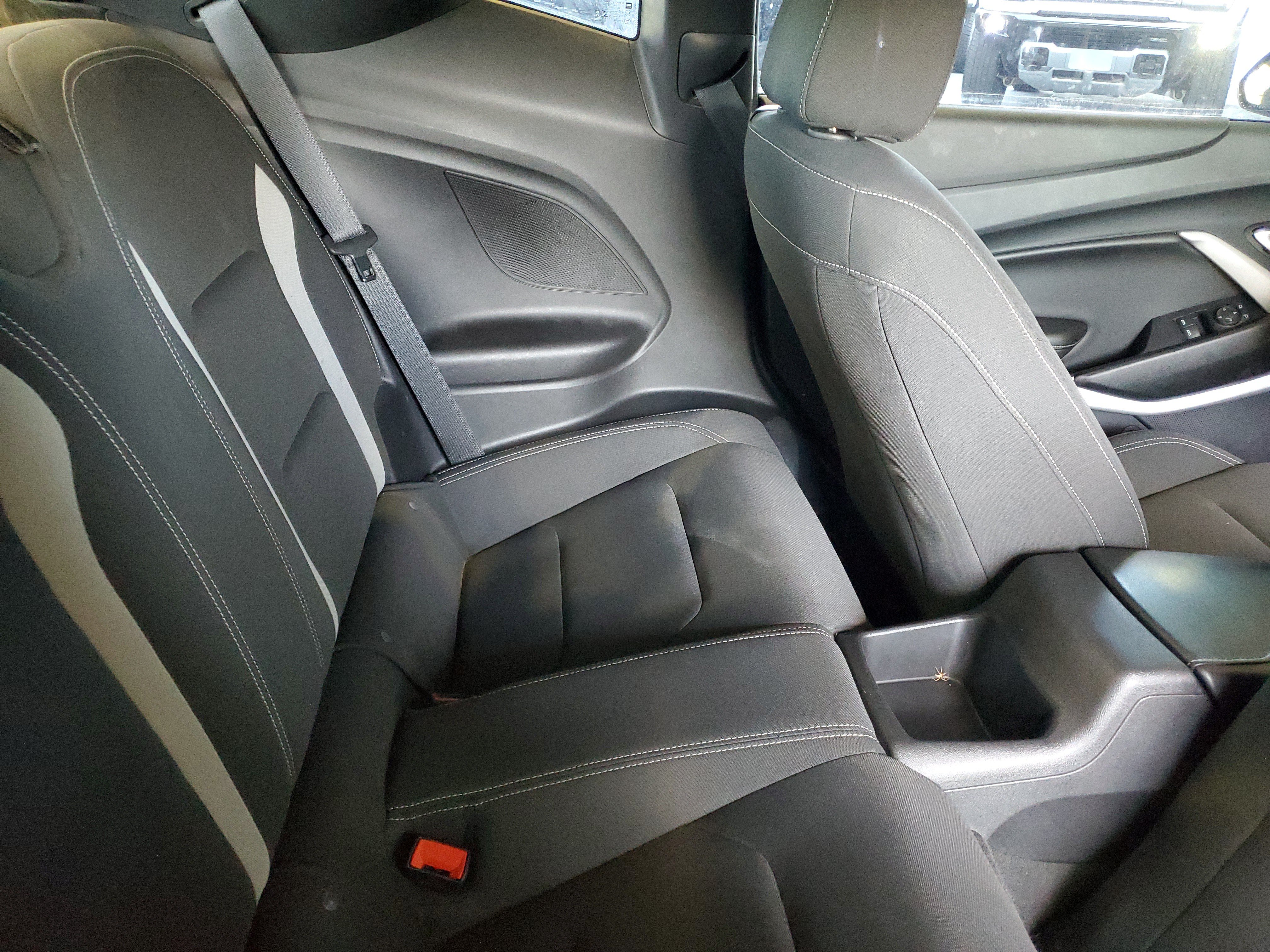 Used 2022 Chevrolet Camaro LS RWD image 7